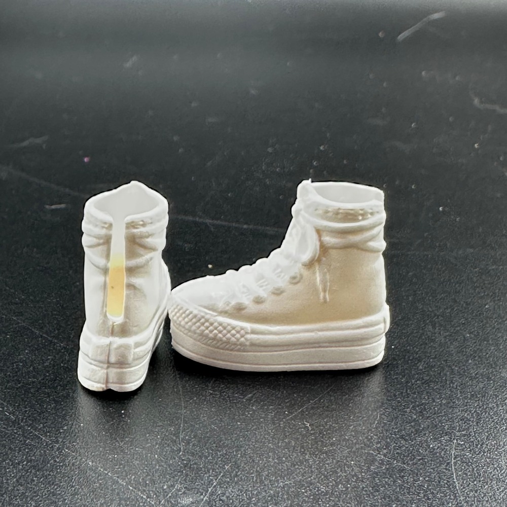 Mattel Barbie Doll Fashionistas High Top Sneakers White Flat Feet AUTHENTIC